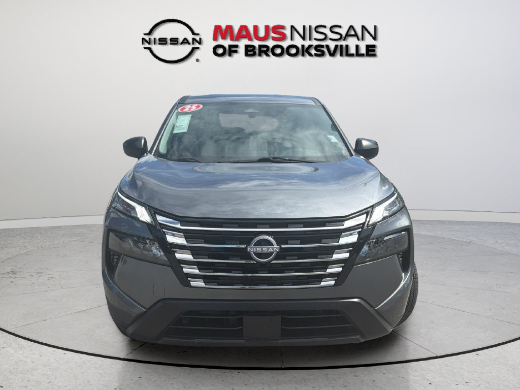 Certified 2025 Nissan Rogue S FWD image 3