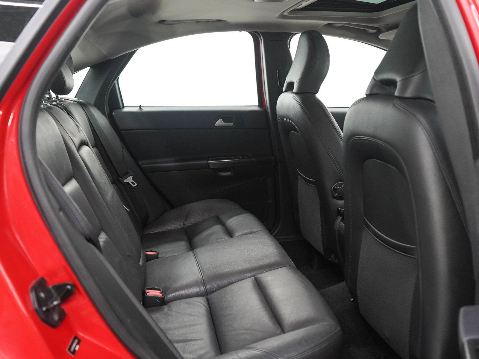 Used 2011 Volvo S40 T5 R-Design FWD image 12