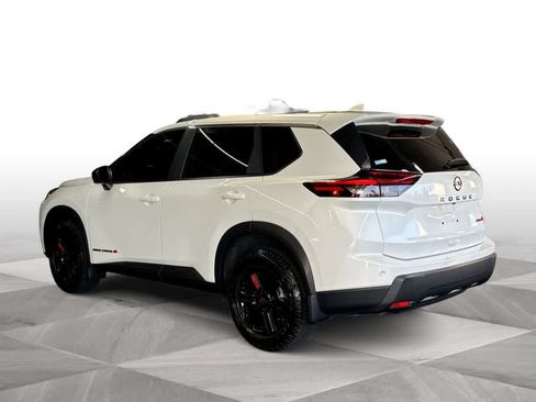 Used 2025 Nissan Rogue SV AWD/4WD image 6