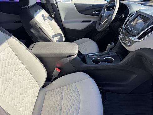 Certified 2019 Chevrolet Equinox LS image 6