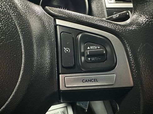 Used 2017 Subaru Legacy 2.5i AWD/4WD image 20