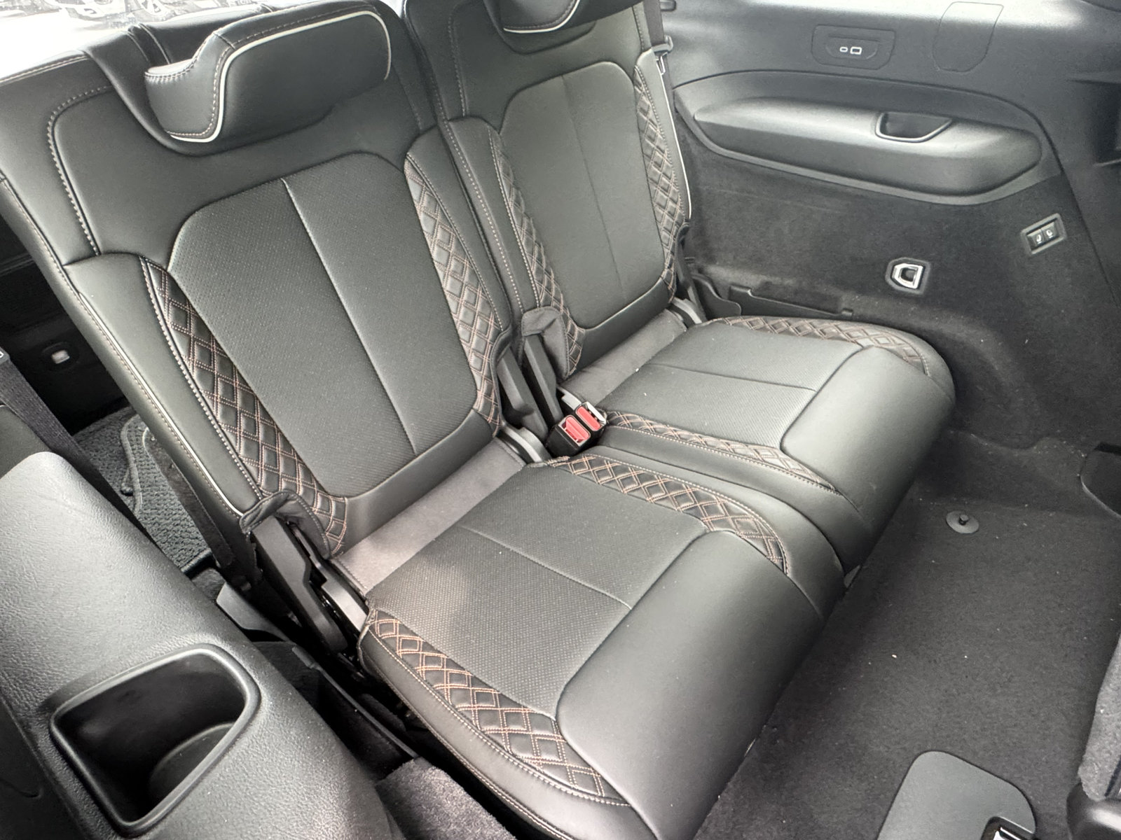 Used 2024 Jeep Grand Cherokee L Summit AWD/4WD image 19