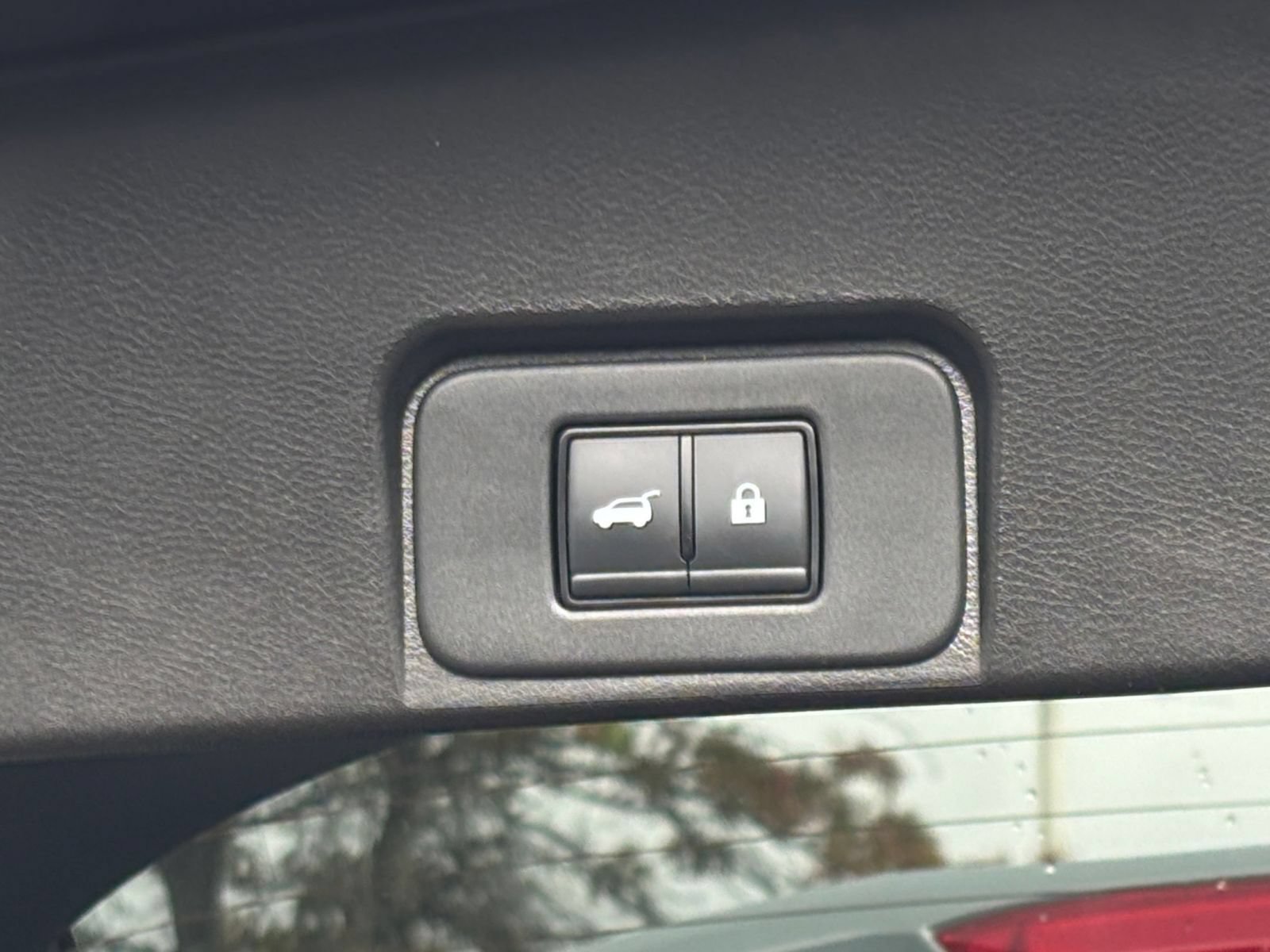Used 2026 Nissan Rogue SV FWD image 20
