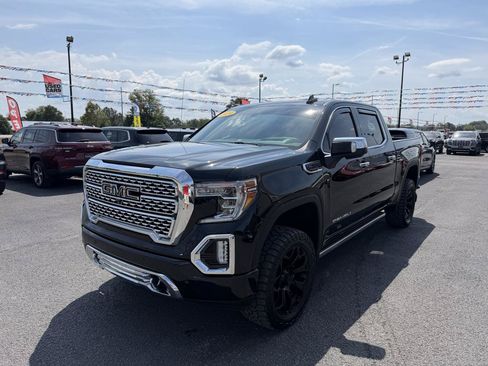 Used 2020 GMC Sierra 1500 Denali w/ Denali Ultimate Package AWD/4WD image 11
