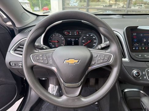 Used 2025 Chevrolet Malibu LT FWD image 10