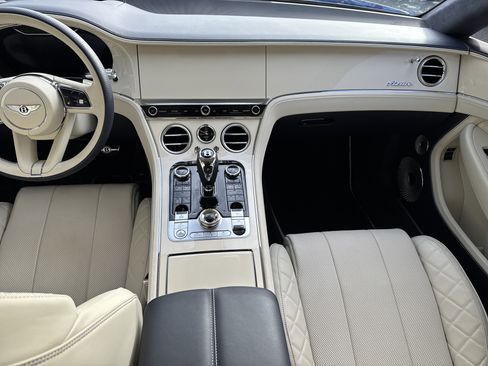 Used 2023 Bentley Continental GT Mulliner image 4