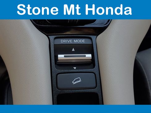 Used 2025 Honda HR-V LX image 29