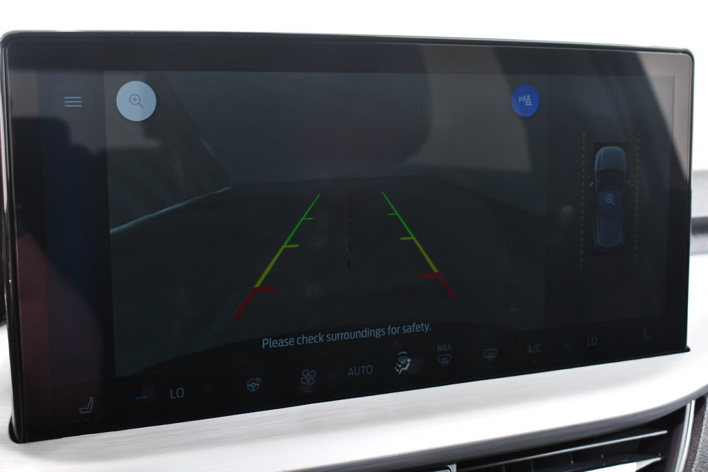 New 2025 Ford Escape SE w/ PHEV Premium Package FWD image 30