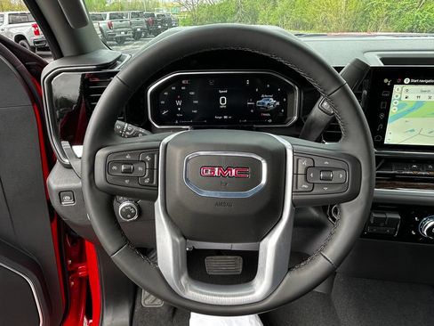 New 2026 GMC Sierra 1500 SLE w/ Preferred Package AWD/4WD image 17