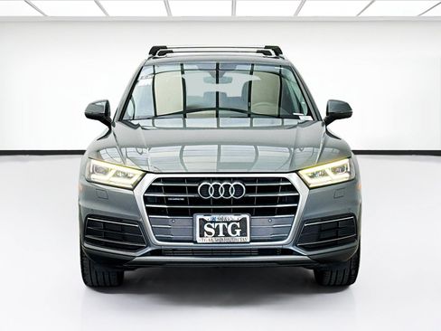 Used 2018 Audi Q5 2.0T Premium Plus w/ Premium Plus Package AWD/4WD image 2