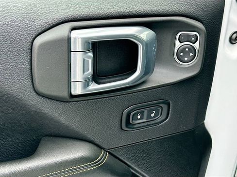 Used 2024 Jeep Wrangler Sahara w/ Technology Group image 18