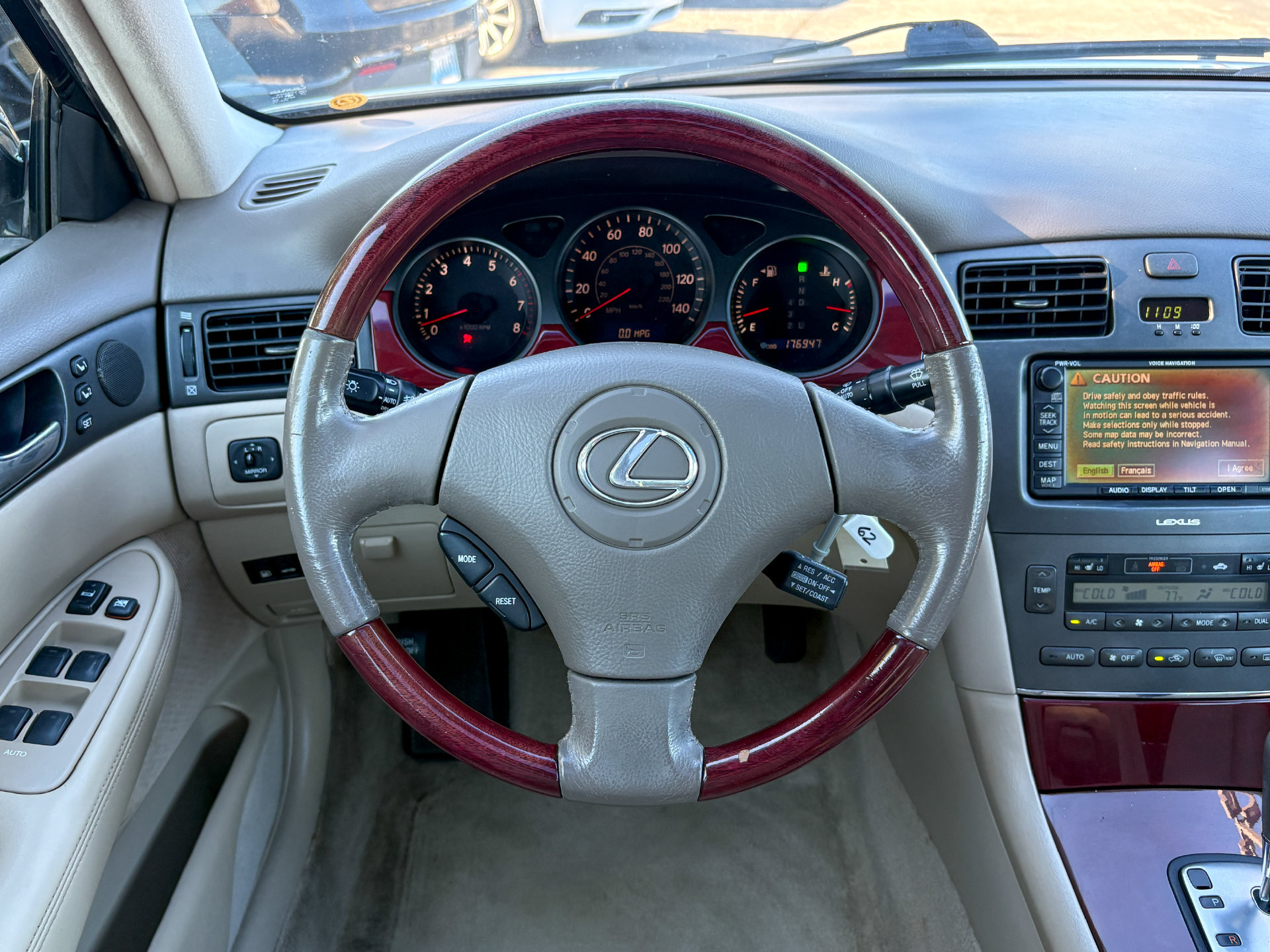 Used 2004 Lexus ES 330 FWD image 11