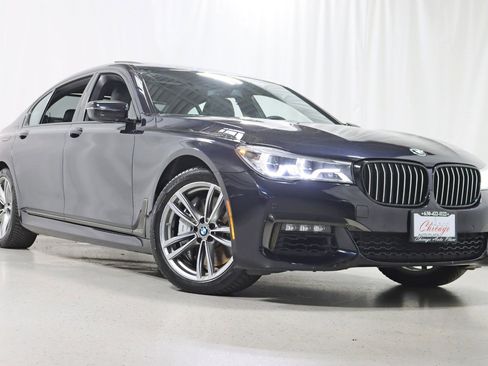 Used 2019 BMW 750i xDrive w/ M Sport Package image 6