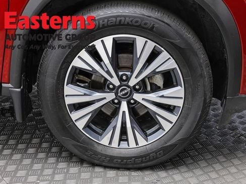 Used 2023 Nissan Rogue SV w/ SV Premium Package AWD/4WD image 32