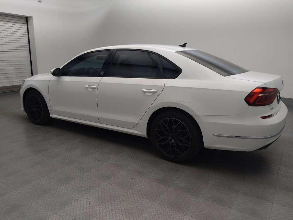 Used 2019 Volkswagen Passat 2.0T Wolfsburg FWD image 3