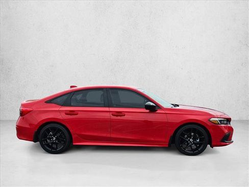 Used 2023 Honda Civic Sport image 4