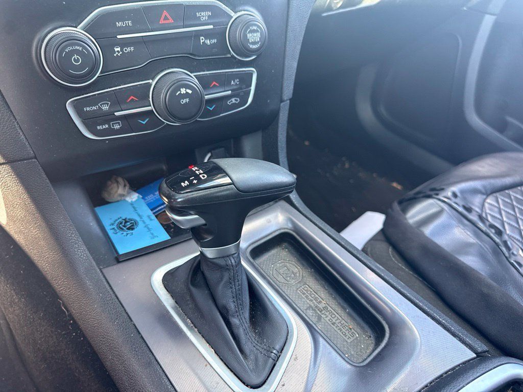 Used 2023 Dodge Charger SXT RWD image 29
