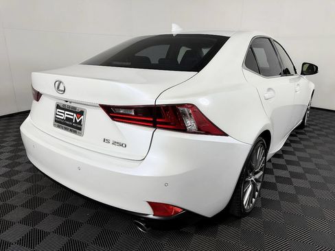 Used 2014 Lexus IS 250 w/ Luxury Package w/Gray Wood RWD image 9