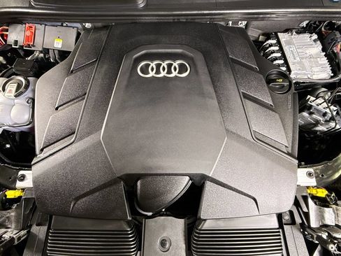 Used 2026 Audi Q7 3.0T Premium w/ Convenience Plus Package AWD/4WD image 24
