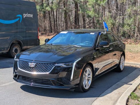 Used 2023 Cadillac CT4 Luxury w/ Sun And Sound Package image 6