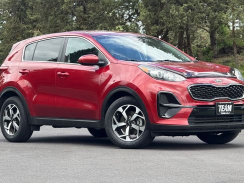 Used 2020 Kia Sportage LX FWD image 2