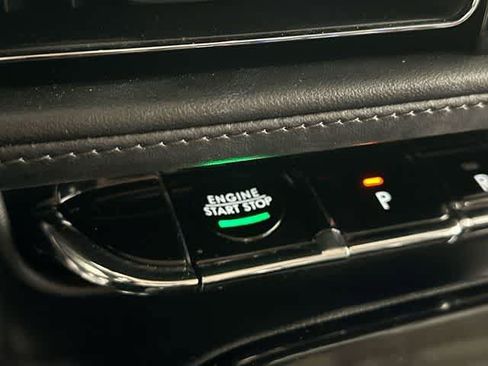 Used 2022 Lincoln Nautilus Reserve AWD/4WD image 11