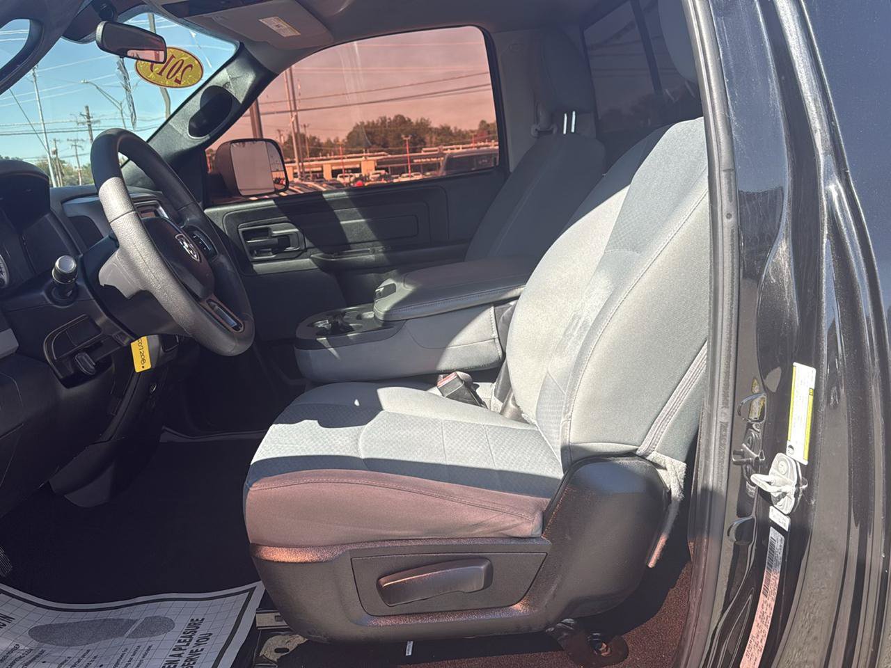 Used 2019 RAM 1500 Express w/ Express Value Package RWD image 9