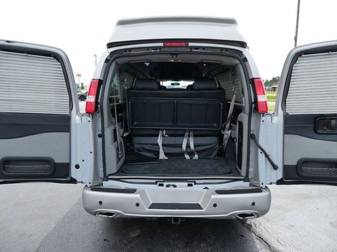 New 2023 Chevrolet Express 2500 Extended RWD image 31
