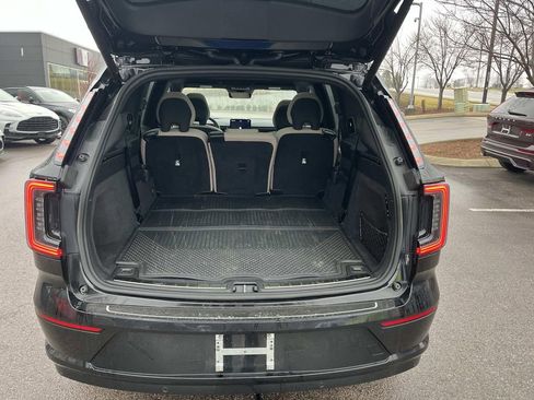 Used 2025 Volvo EX90 Ultra image 12