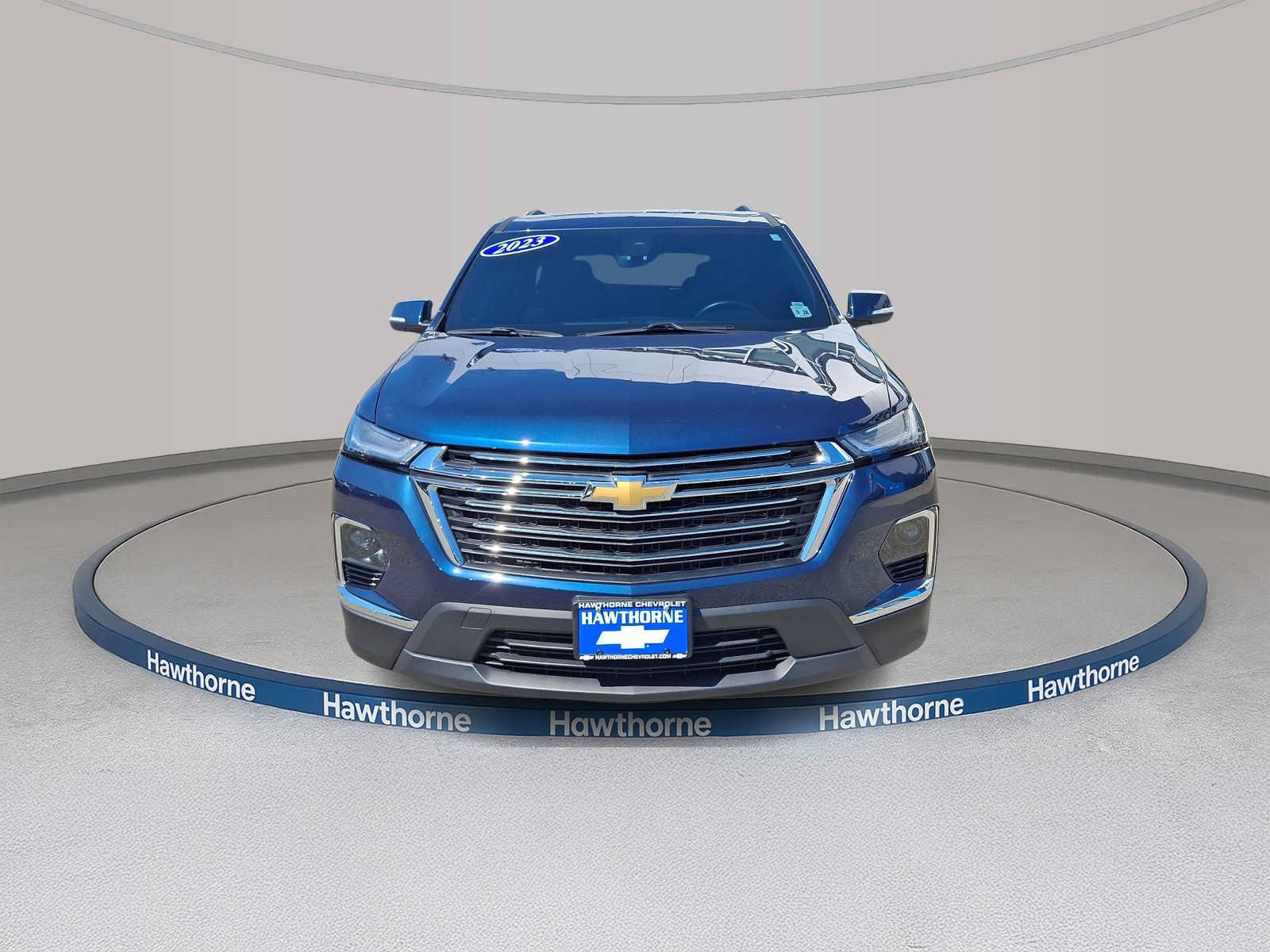 Used 2023 Chevrolet Traverse LT w/ LPO, Floor Liner Package AWD/4WD image 2