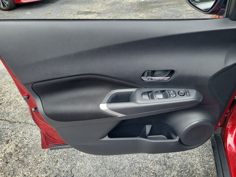 Certified 2023 Nissan Kicks SV FWD image 9