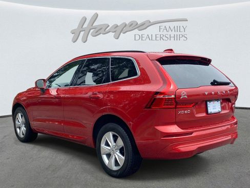 Used 2022 Volvo XC60 B5 Momentum AWD/4WD image 9