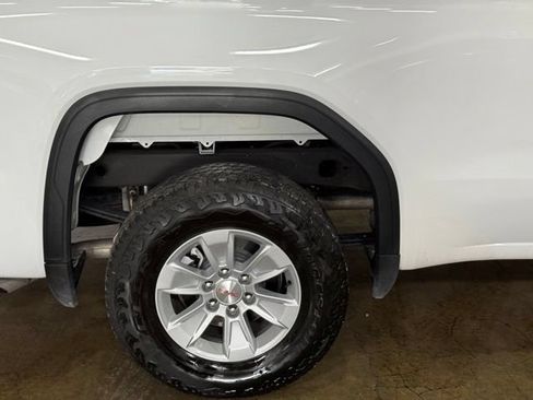 Used 2025 GMC Sierra 1500 Pro w/ Pro Value Package AWD/4WD image 5