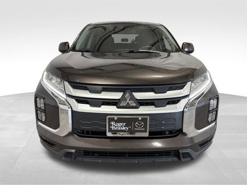 Used 2021 Mitsubishi Outlander Sport ES image 2