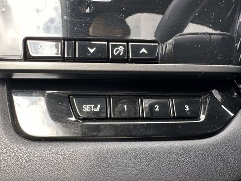 Used 2024 Lexus RX 350 F Sport w/ Convenience Package image 18