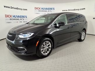 Used 2023 Chrysler Pacifica Touring-L AWD/4WD video 1
