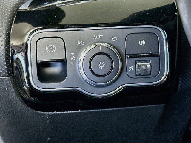 Used 2021 Mercedes-Benz CLA 250 4MATIC w/ AMG Line image 11
