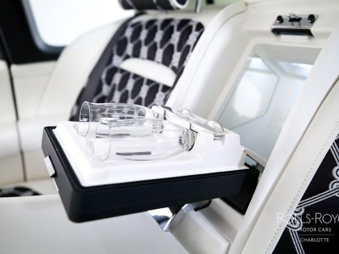 Used 2026 Rolls-Royce Cullinan image 23