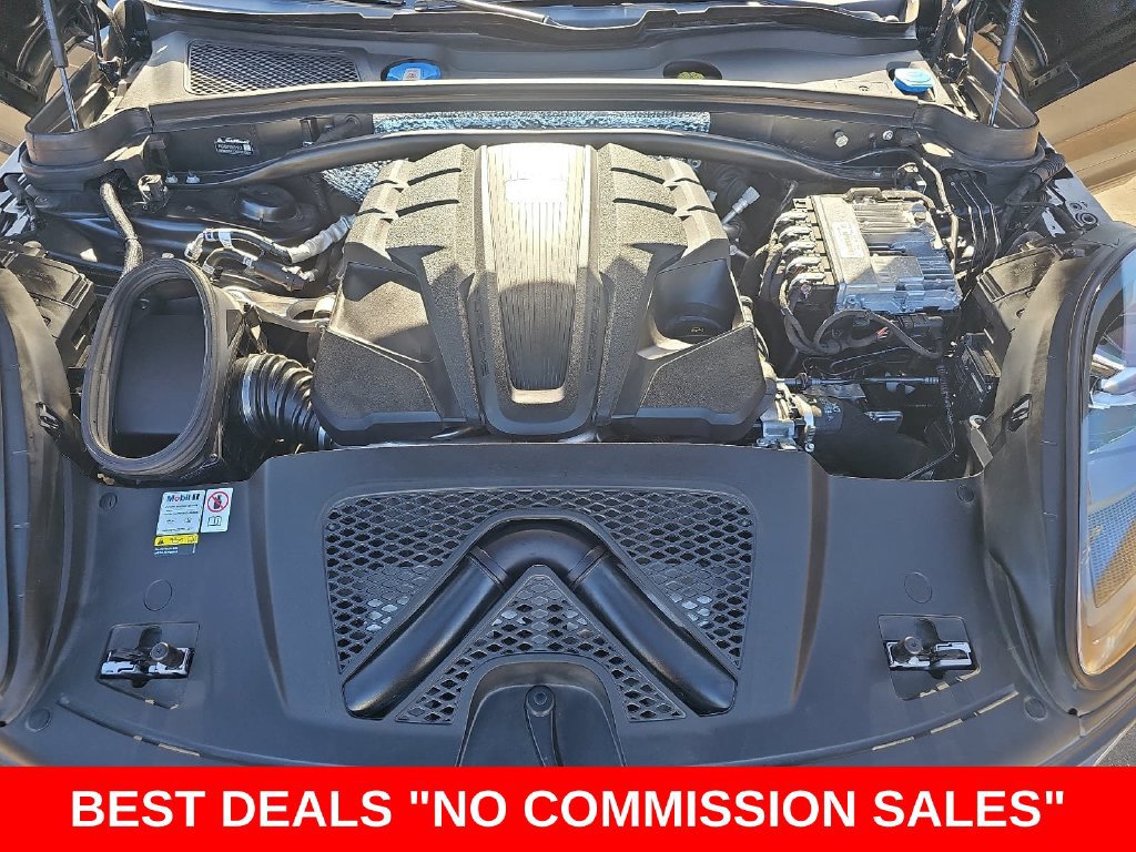 Used 2024 Porsche Macan GTS AWD/4WD image 31