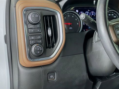 Used 2020 Chevrolet Silverado 2500 High Country w/ Safety Package II image 13