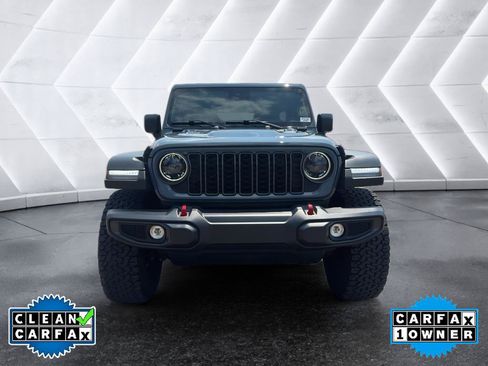 Used 2025 Jeep Wrangler Unlimited Rubicon w/ XTREMEE 35" Tire Package AWD/4WD image 2
