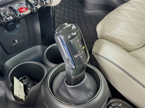 Certified 2023 MINI Cooper S w/ Signature Upholstery Package image 17