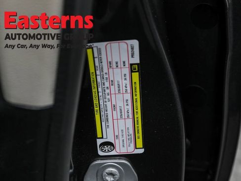 Used 2023 Chrysler Voyager LX image 34