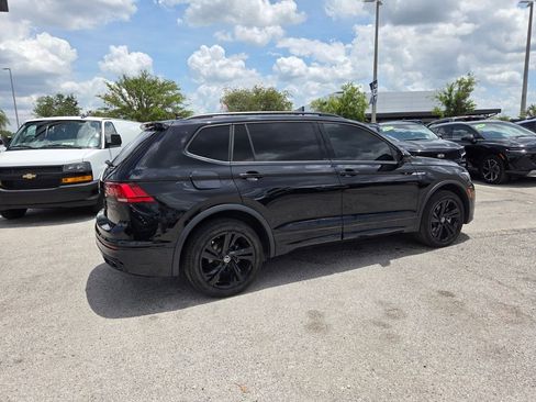 Used 2024 Volkswagen Tiguan SE R-Line AWD/4WD image 15