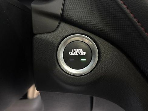 Used 2023 Chevrolet Equinox RS AWD/4WD image 10