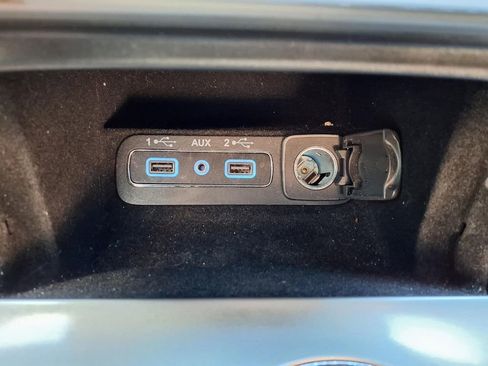 Used 2021 Jeep Grand Cherokee Laredo X image 10