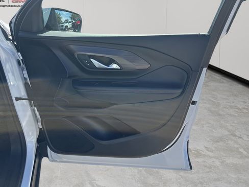 Certified 2024 GMC Terrain SLE image 13
