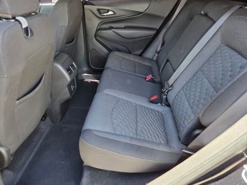 Used 2021 Chevrolet Equinox LT AWD/4WD image 11