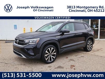 Certified 2022 Volkswagen Taos SE w/ Panoramic Sunroof Package