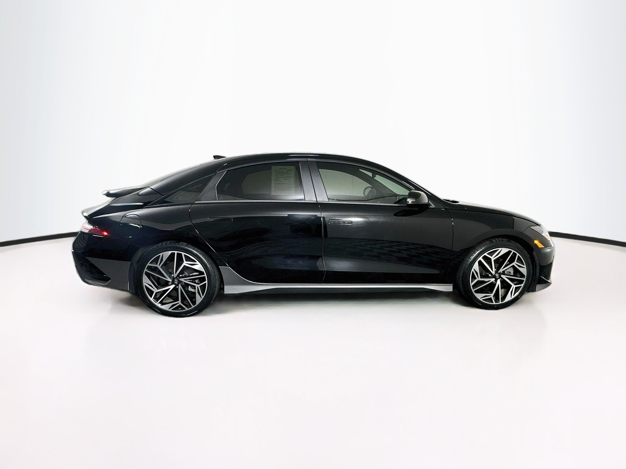 Used 2023 Hyundai Ioniq 6 SEL RWD image 10